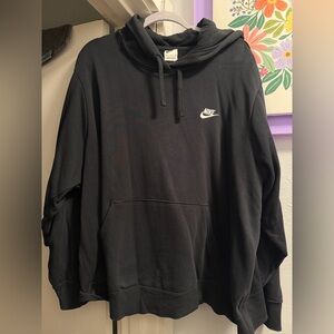 Nike Women’s Black Pullover Hoodie